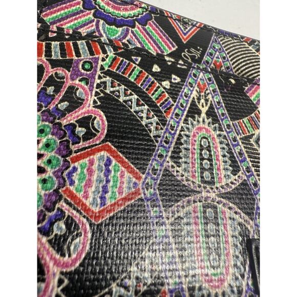 Sakroots Wallet Zip Around Artist Circle Black Multi Color Llama Mandala NWOT - Picture 14 of 14